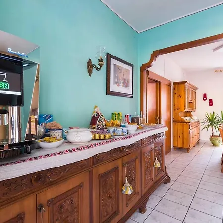 فندق مبيت وإفطار Farinati 3*